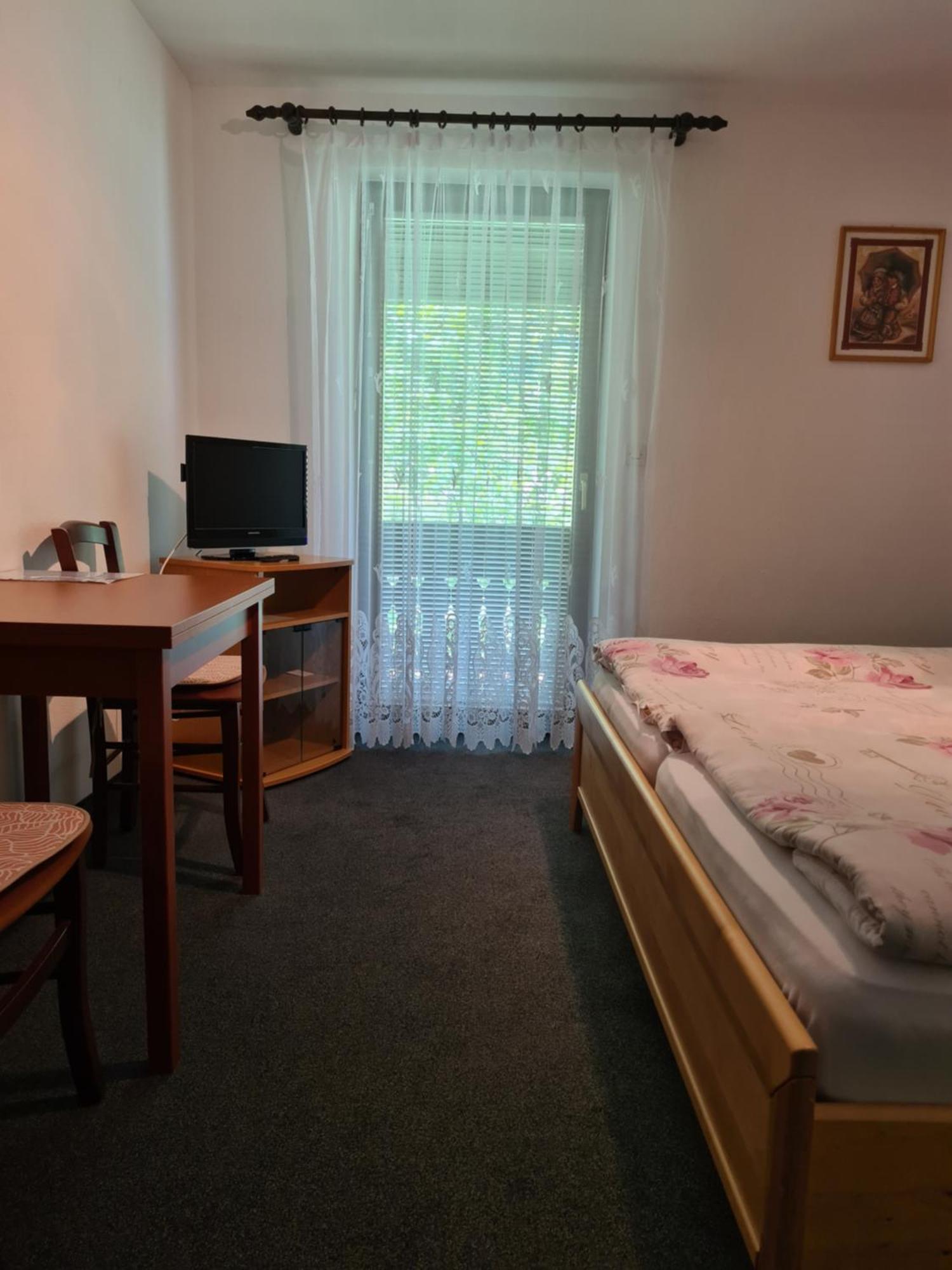 Gostilna Batist Bed & Breakfast Bohinjska Bela Ruang foto