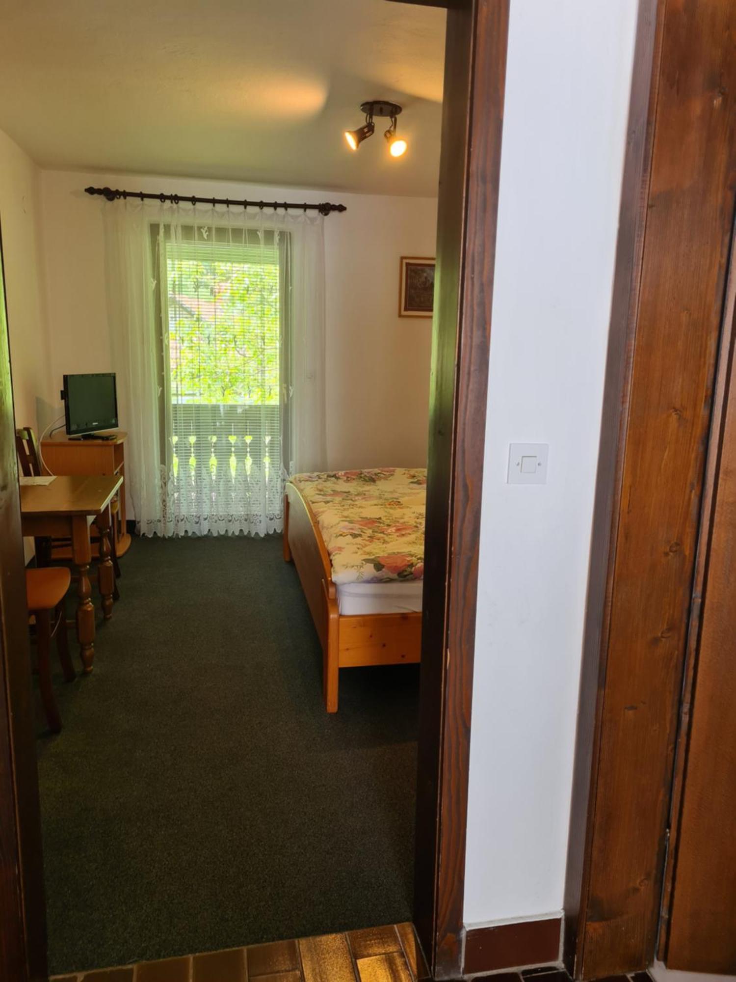 Gostilna Batist Bed & Breakfast Bohinjska Bela Ruang foto