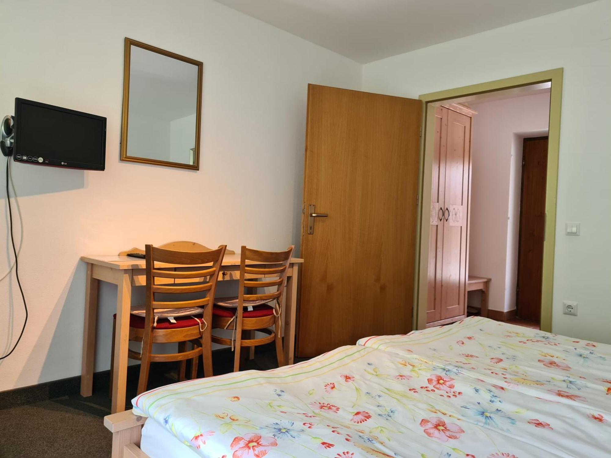 Gostilna Batist Bed & Breakfast Bohinjska Bela Ruang foto