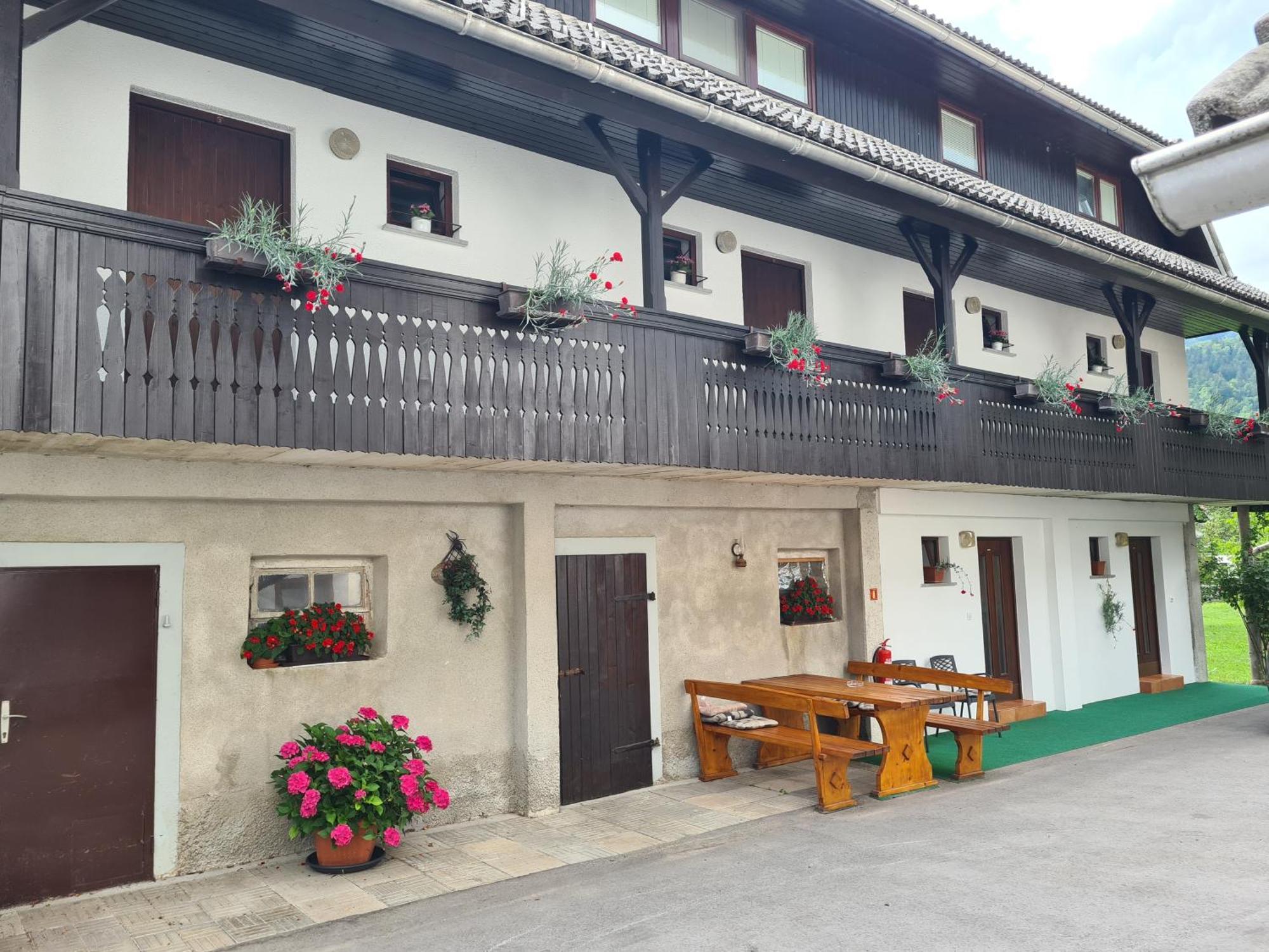 Gostilna Batist Bed & Breakfast Bohinjska Bela Bagian luar foto